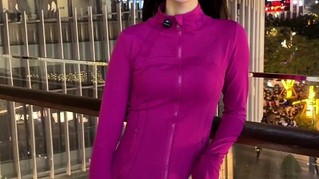 给你1千万你愿意跟老头结婚吗？