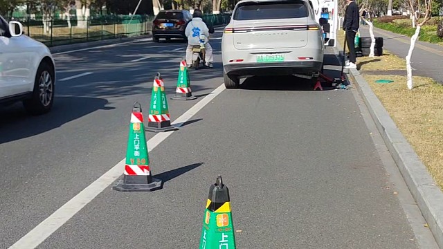 闪援移动轮胎店，上门换胎