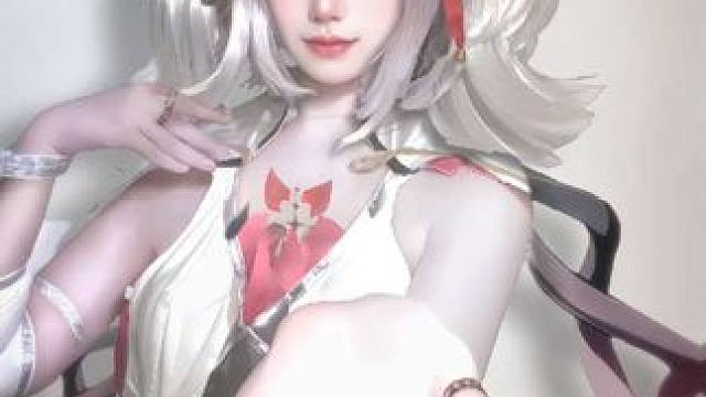 哪位漂泊者能拒绝那么可爱的椿
出镜: