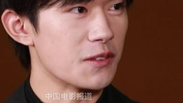 曾经有些抵触镜头的#易烊千玺 ，如今是一名享受在角色中的演员