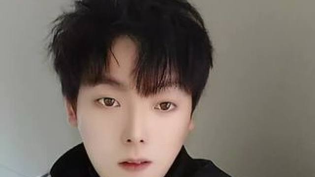 人生若只如初见，何事秋风悲画扇！