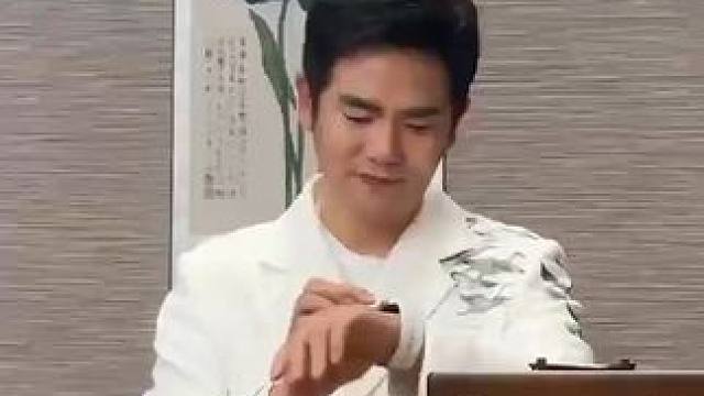 #起猛了在深圳看见温太医号脉  二月红前来求温太医电子号脉