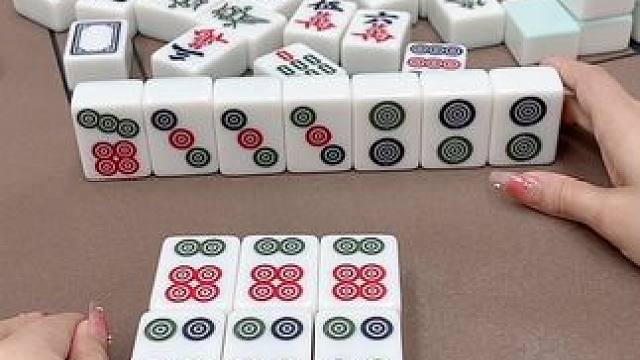 #嘻嘻红中麻将游戏软件  #这是高手 #小麻将解心宽 #打麻将