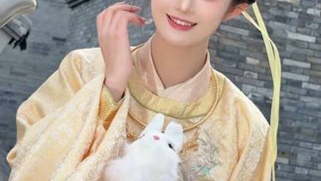 明朝明朝待明朝，只愿卿卿意逍遥 #明制少女 #甜妹 #汉服 #国风古韵 #国风合伙人