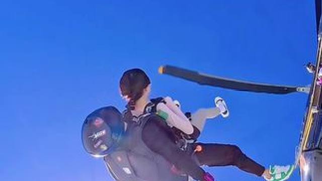 2024完美谢幕～ 无法重来的人生，当然要活得比谁都炽热！#三亚 #塔赫跳伞 #跳伞