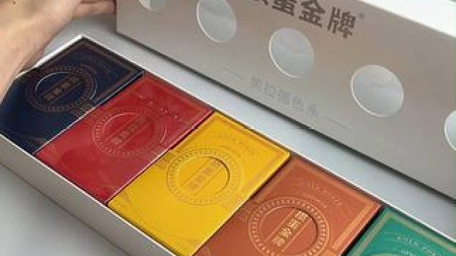 掼蛋金牌，专为冬季打造的温暖掼蛋礼盒， 颜值与质量并存，送礼会客都有排面！#掼蛋金牌 #掼蛋扑克 #