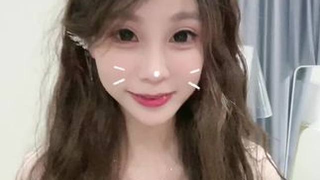 #甜妹统治世界#甜妹手势舞