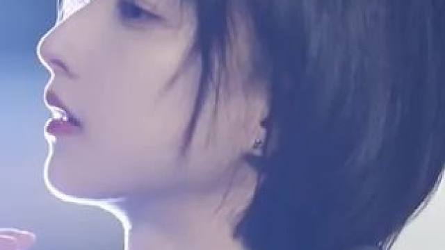 #极限清冷氛围感卡点 #一张初恋脸 #美不美你说了算 #这个bgm的氛围感太绝了 #甜妹统治世界