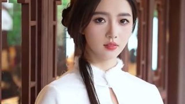 #温婉书卷气旗袍有多绝 #做个美美的小仙女 #沉鱼落雁闭月羞花 #美不美你说了算 #这是谁家的汉服小