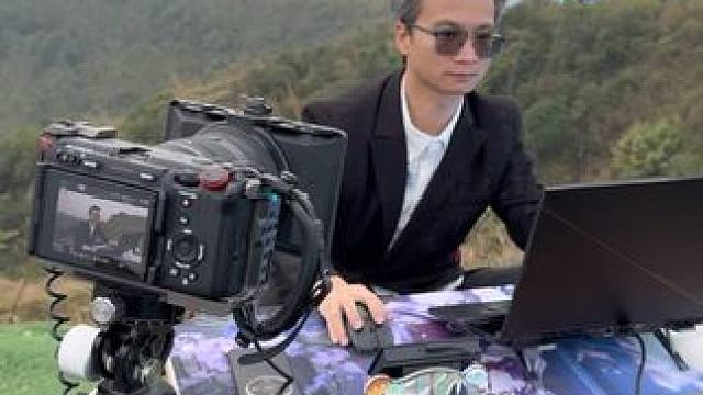 在那山顶之巅抽卡？#崩坏星穹铁道 #庸与神的冠冕 #阮梅 #户外直播