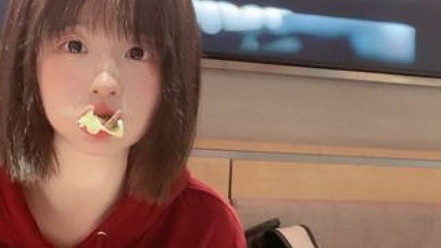 幸福的生活，就是吃饱了睡，睡饱了吃#甜妹