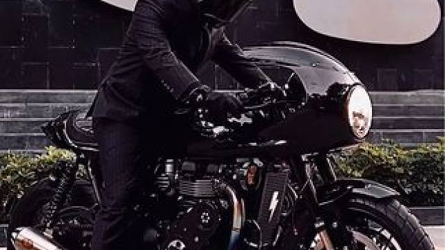 西装暴徒 #复古机车 #caferacer #凯旋thruxtonrs #黑武士 #机车改装
