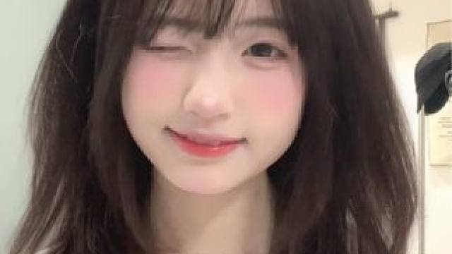 •͈ᴗ⁃͈★
#甜妹 #圆脸 #浅跳一下