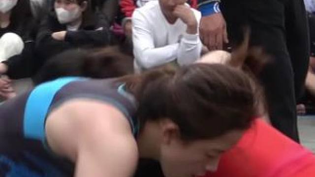 竞技体育，摔跤比赛精彩瞬间#竞技体育 #摔跤 