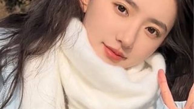 #冬日专属氛围感拉满了 #做个美美的小仙女 #美不美你说了算 #好不好看你们说了算 #甜妹统治世界