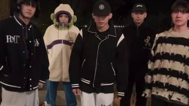 混亂進行曲…#魔性扭胯舞 #社恐街舞ire #hiphop #dance #外星人街舞