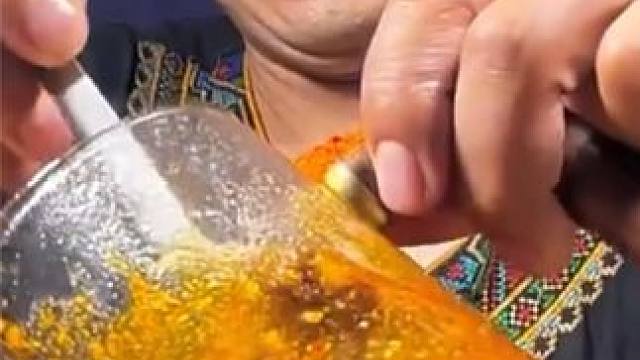 听见浇给千万别回头，盘点敦煌马“喝肉”合集 #吃货日常