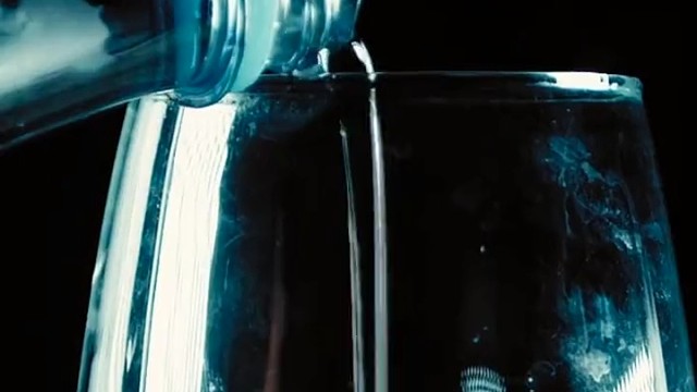 这只神奇的小号，不管多少水，都没法装满它。