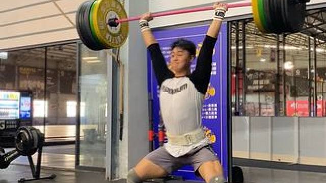 腰突好久没有做了哈哈哈哈 随便动一下吧 
@Curry CF Pro 准备更新很多教学视频哦 快来关