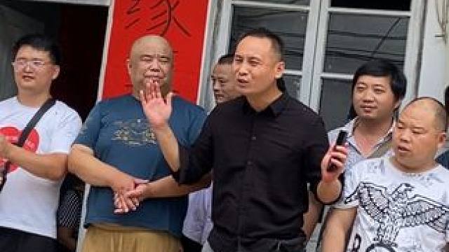 浪哥要回家过年了，40岁小伙搬来硬菜，最后一次吃跑路饭 #站台离别 #vlog旅行记 #我要做爆款