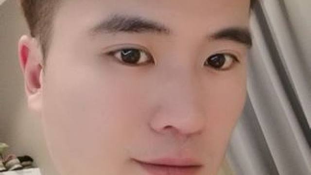 #健身 #自律 #自律的顶端就是享受孤独 不能改变别人，那就改变自己。本该长肉的冬天，我瘦了