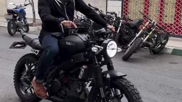 中东老外爆改环大陆销售爆款雅马哈xr155 #复古机车 #xsr155 #机车改装