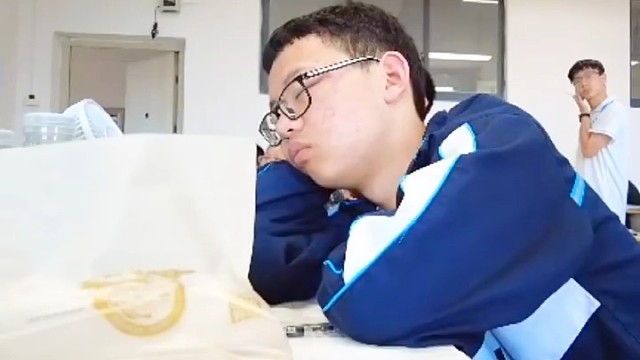 犯困叫不醒发胖等情况