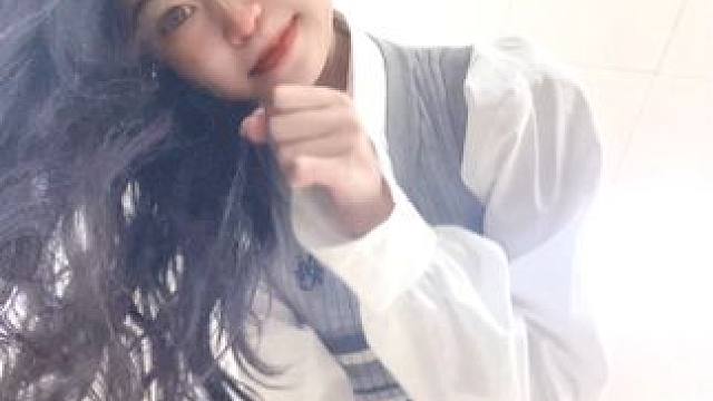 今天练舞有点冷#手脚不协调的我 #浅跳一下 #元气少女 #女大学生 #甜妹