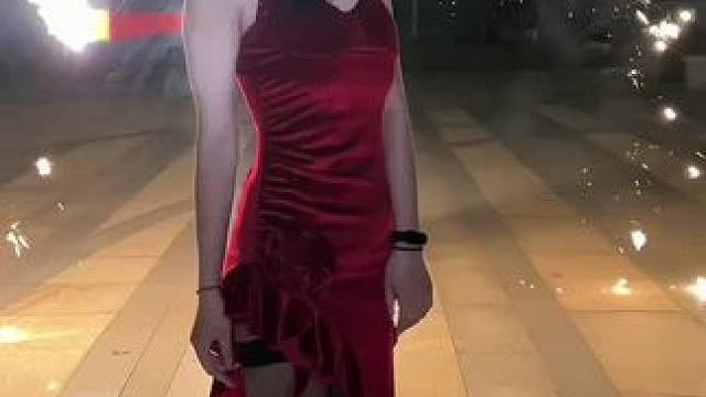 #纯欲天花板 #治愈系笑容 #氛围感美女 #大长腿