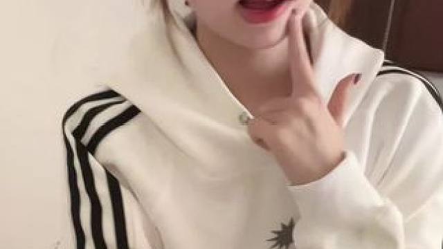 我比较知足过了就行#四六级 #双鱼座 #甜妹 #甜甜的手势舞