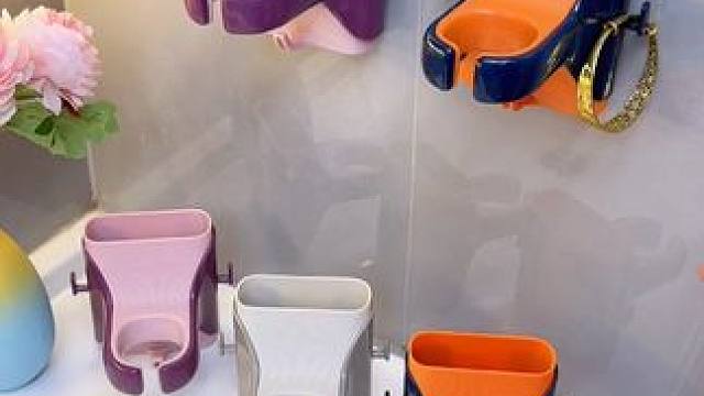 家里的吹风机总是没地方放，就入手了这个吹风机架，这下终于可以解放双手啦！#吹风机架#好物推荐