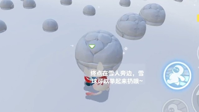 和狗狗来玩打雪仗了