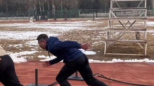 都来练起跑吧#冬训 #日常训练 #田径的魅力 #起跑