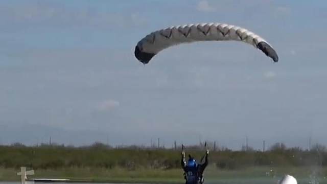 哪个降落最帅 #滑翔伞 #极限运动
