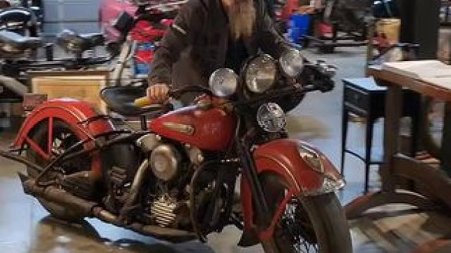 来自1947年的哈雷KnucklesHead发动机 #复古机车 #哈雷 #knucklehead