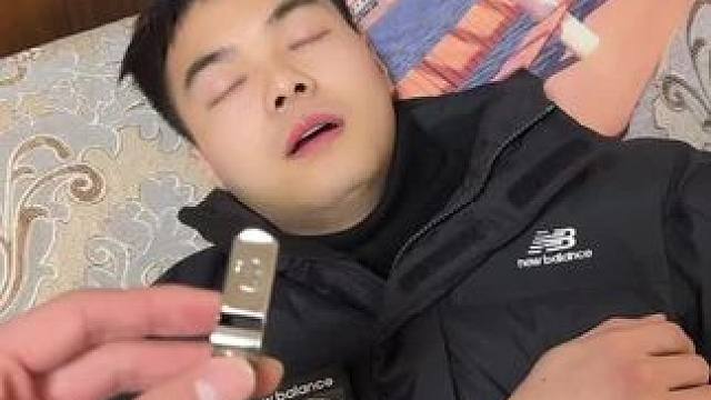 整蛊一下看什么反应