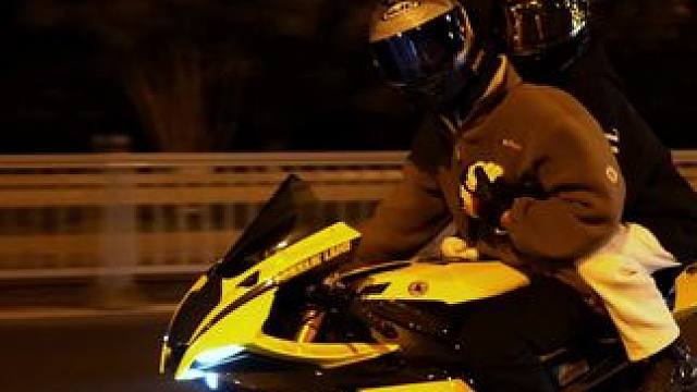 快艾特你最喜欢的人让他来带你去兜风#机车摄影 #雅马哈R1M #机车美图 #pspower93 #高