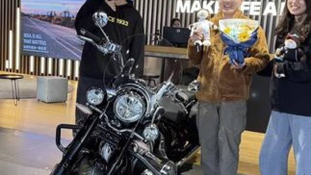 #让骑行成为一种生活 #宝马传承者 #宝马传承 恭喜帅哥美女喜提爱车