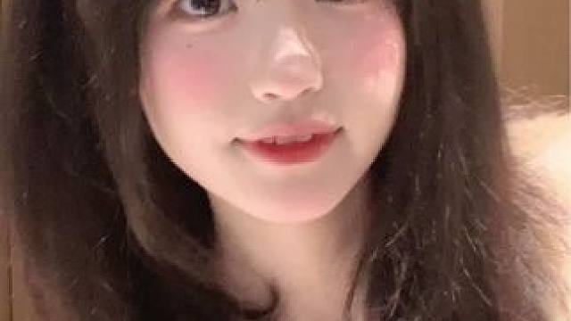 听见了吗˃ ˄ ˂̥̥
#圆脸 #甜妹 #浅跳一下