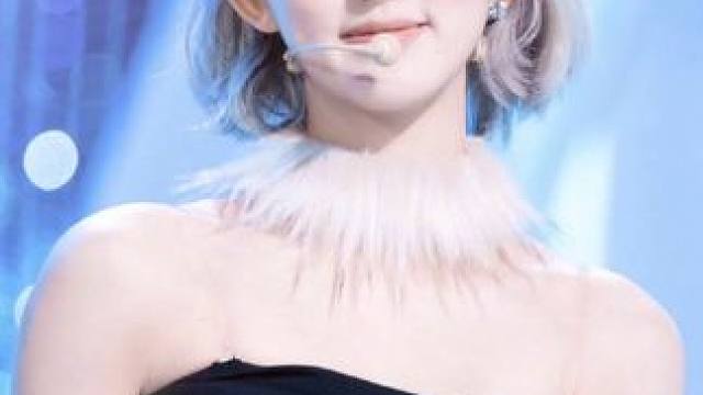 每每看完"秋姐"这段，心情都会变得超美丽 #金秋天