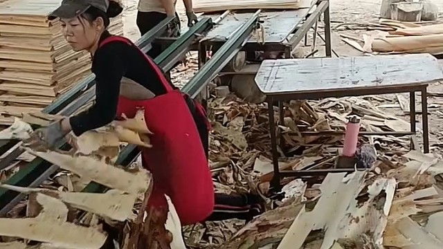 每份工作都不容易[赞]