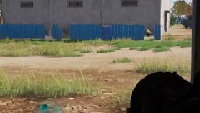 #绝地求生 别问，问就是6倍3倍好压#游戏日常 #2024鸡斯卡星火计划 #压枪 #慌的一批