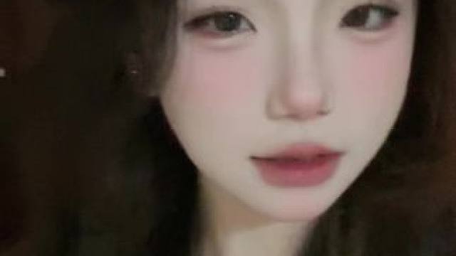 醒了 发一个#天蝎 #女大学生 #你要怎么抵抗我 #看镜头宝宝 #kissmebaby