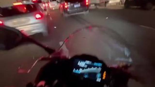 #摩托车领航计划 电控拉满 不过你觉得我三哥需要电控吗？