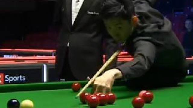 吴宜泽准度在线#2024年斯诺克世界大奖赛 #斯诺克 #台球是生活