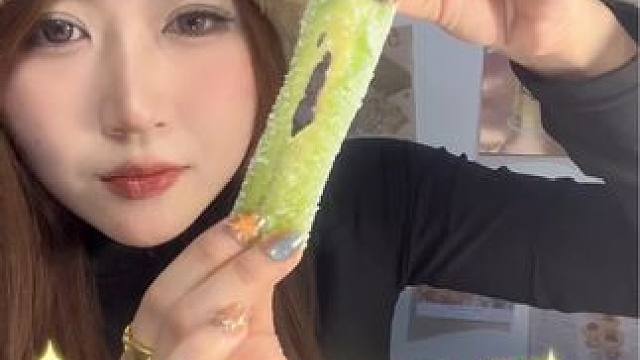 分享4⃣️个便宜量大的年货零食推荐！#零食推荐 #春节必囤零食推荐 #过年 #好吃到停不下来 #年货