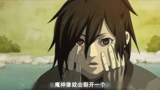 王后生了个没有五官的儿子，仆人们都吓惨了，皇帝看后却哈哈大笑