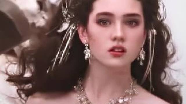 “那些奇幻童话里走出的美丽公主”♥️她们好像坠入人间的天使 美得动人心魄~#神仙颜值 #美女 #一起