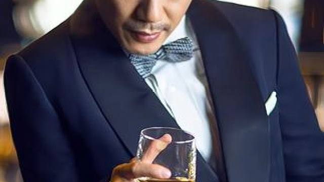 男人用口香糖躲避追杀 #宅家dou剧场 #高智商