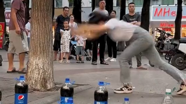 花里胡哨的，老板直呼内行